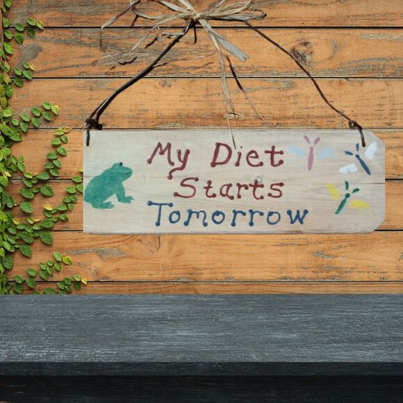 Handmade Wood Wall Sign for Kitchen Decor With Frog And My Diet Starts Tomorrow - Picture 4 of 4